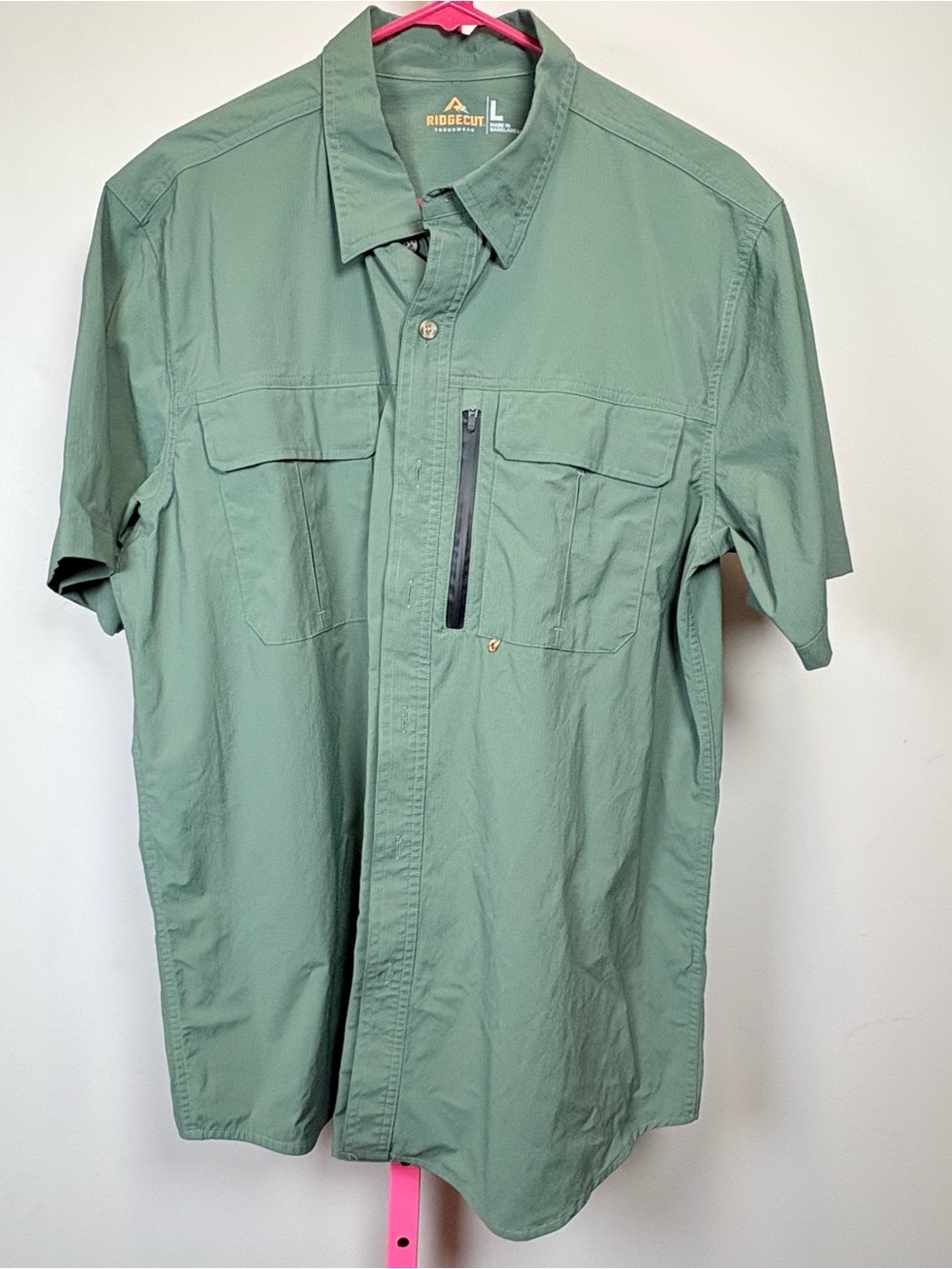 RIDGECUT Men's Short-Sleeve Lightweight Shirt  in Sage Green